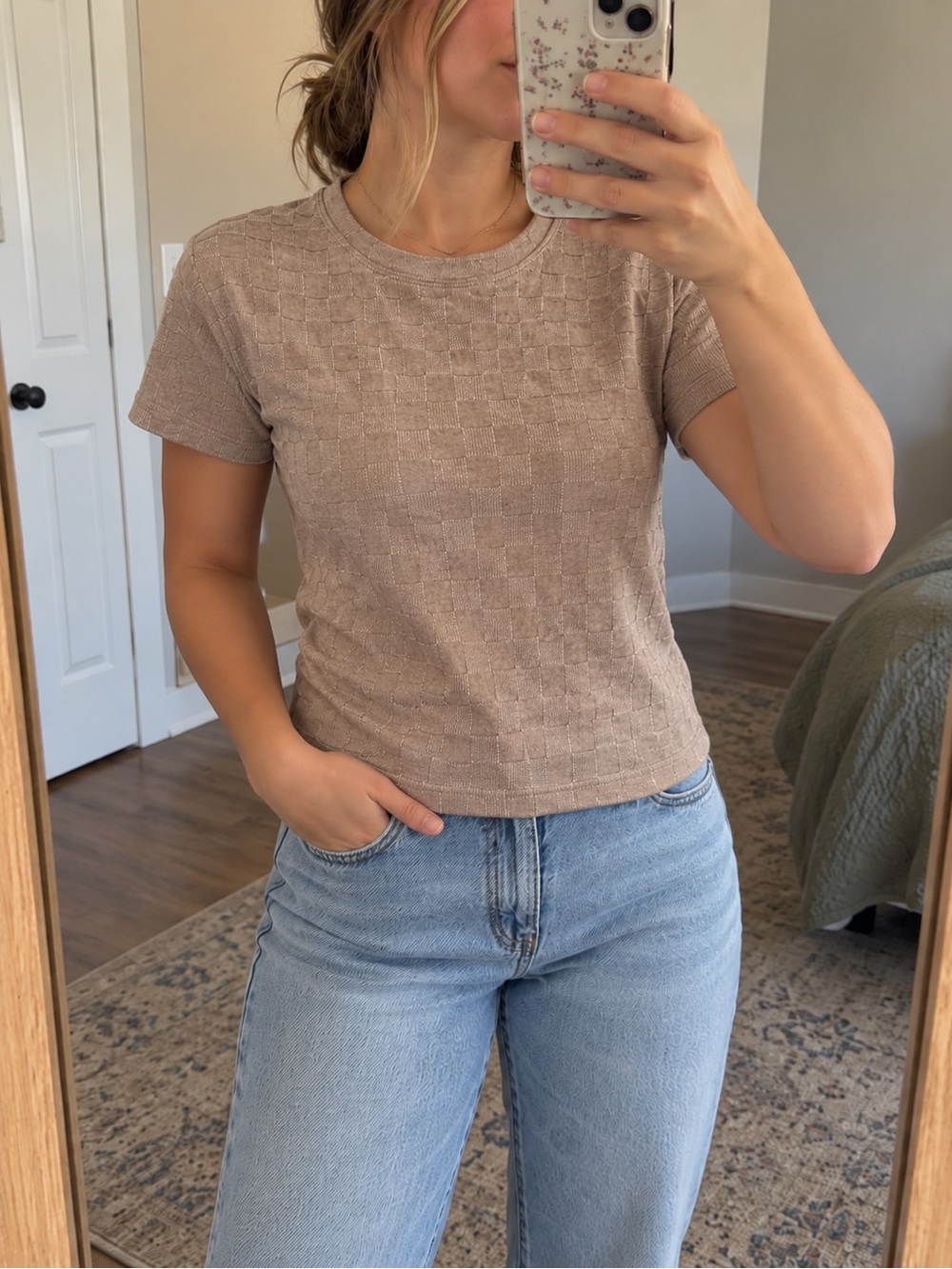 Textured Short-Sleeve Crew Tee in Taupe
